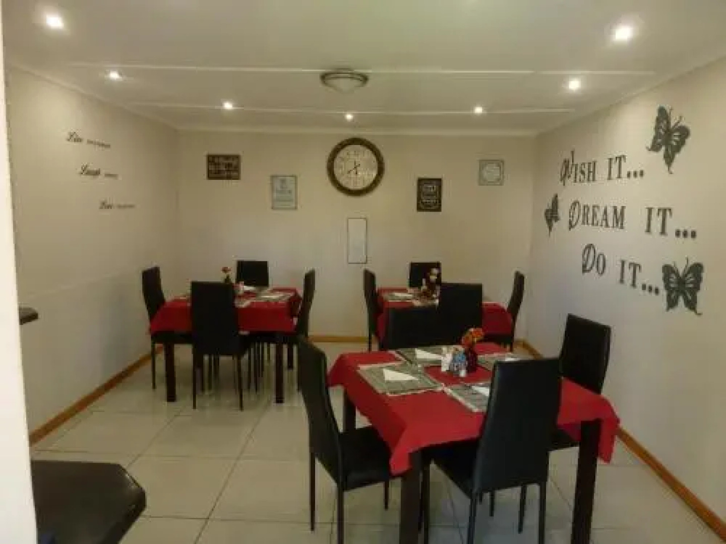 Springbok Apartments