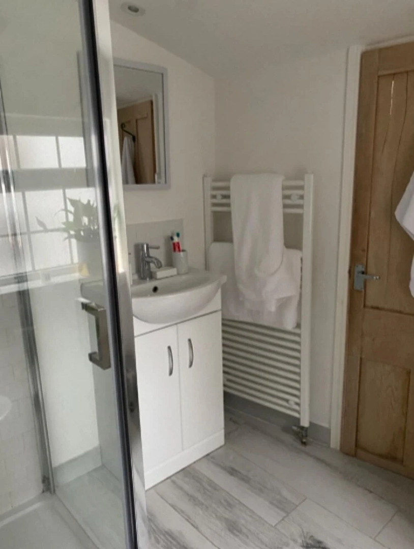 Immaculate 1-bed Apartment Near the River Thames