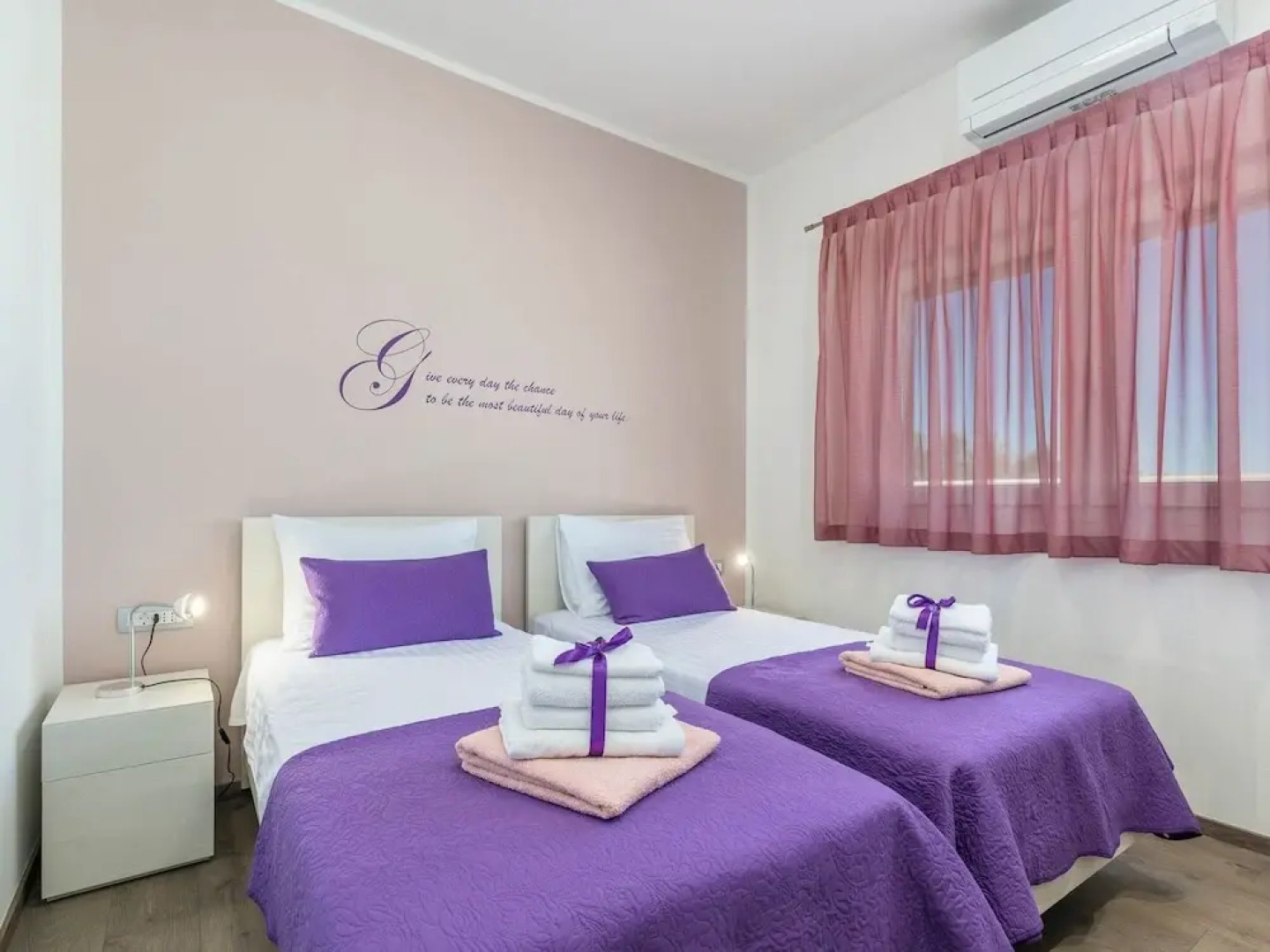 Villa in Novigrad With Private Pool