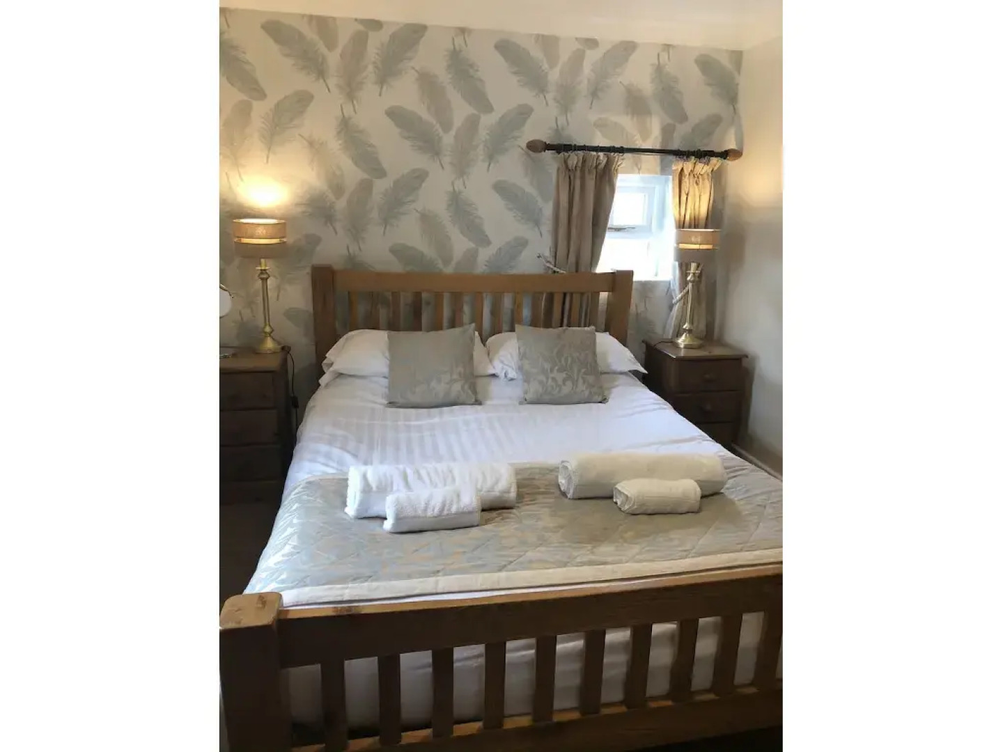 The Jug and Glass Inn