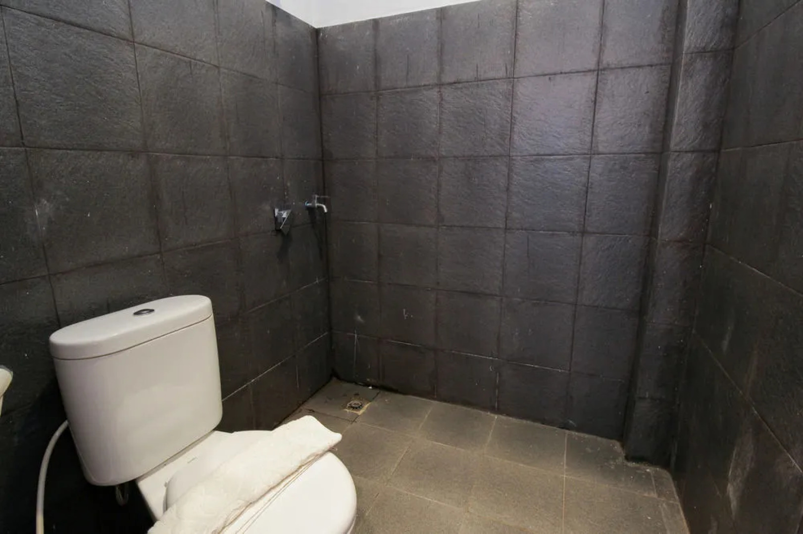 Airy Bandara Tjilik Riwut Seth Adji 31 Palangkaraya