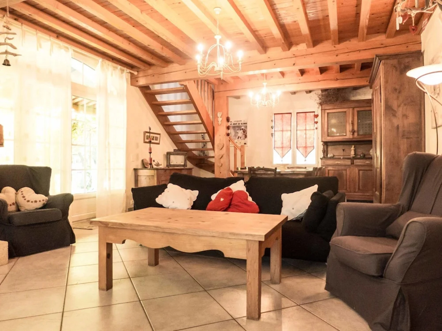 Large House With Pool in a Lush Green Environment