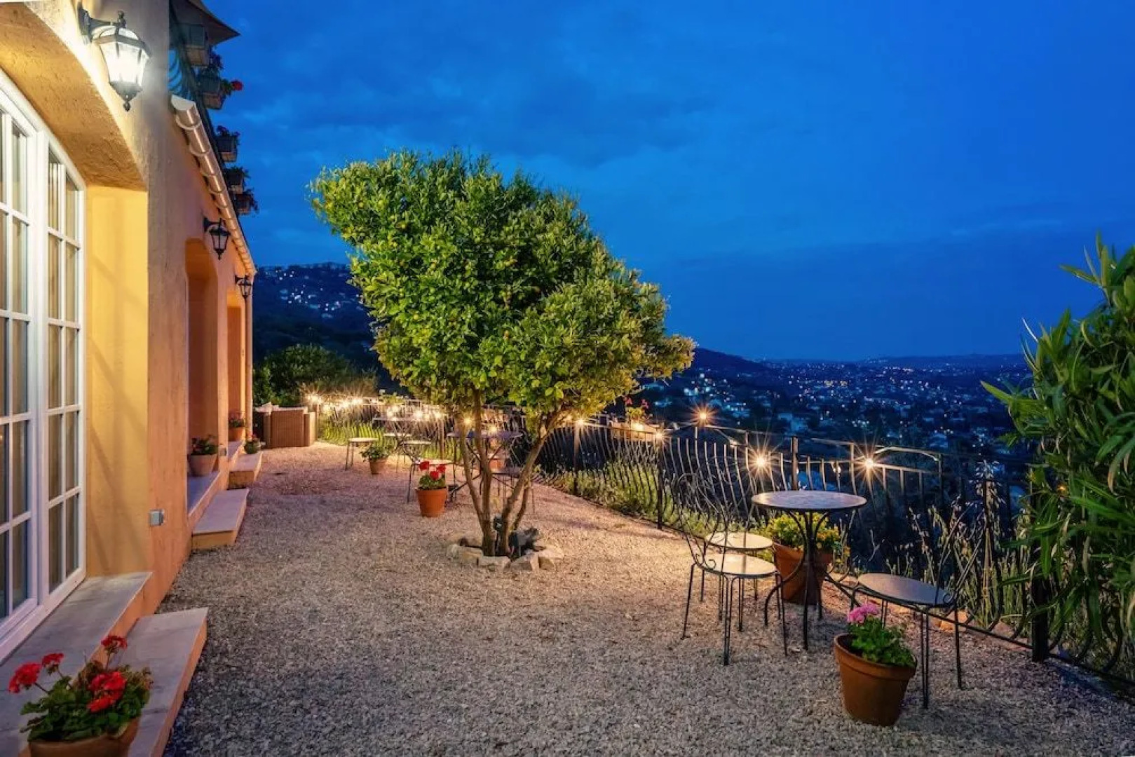 Villa Juli Guesthouse