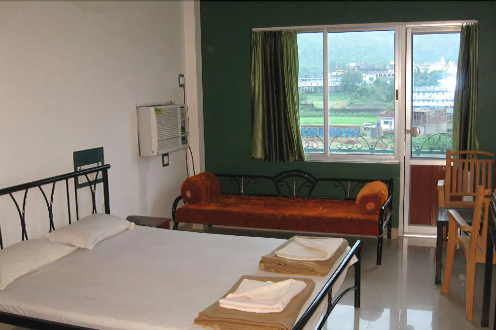 Hotel Shikharji Continental