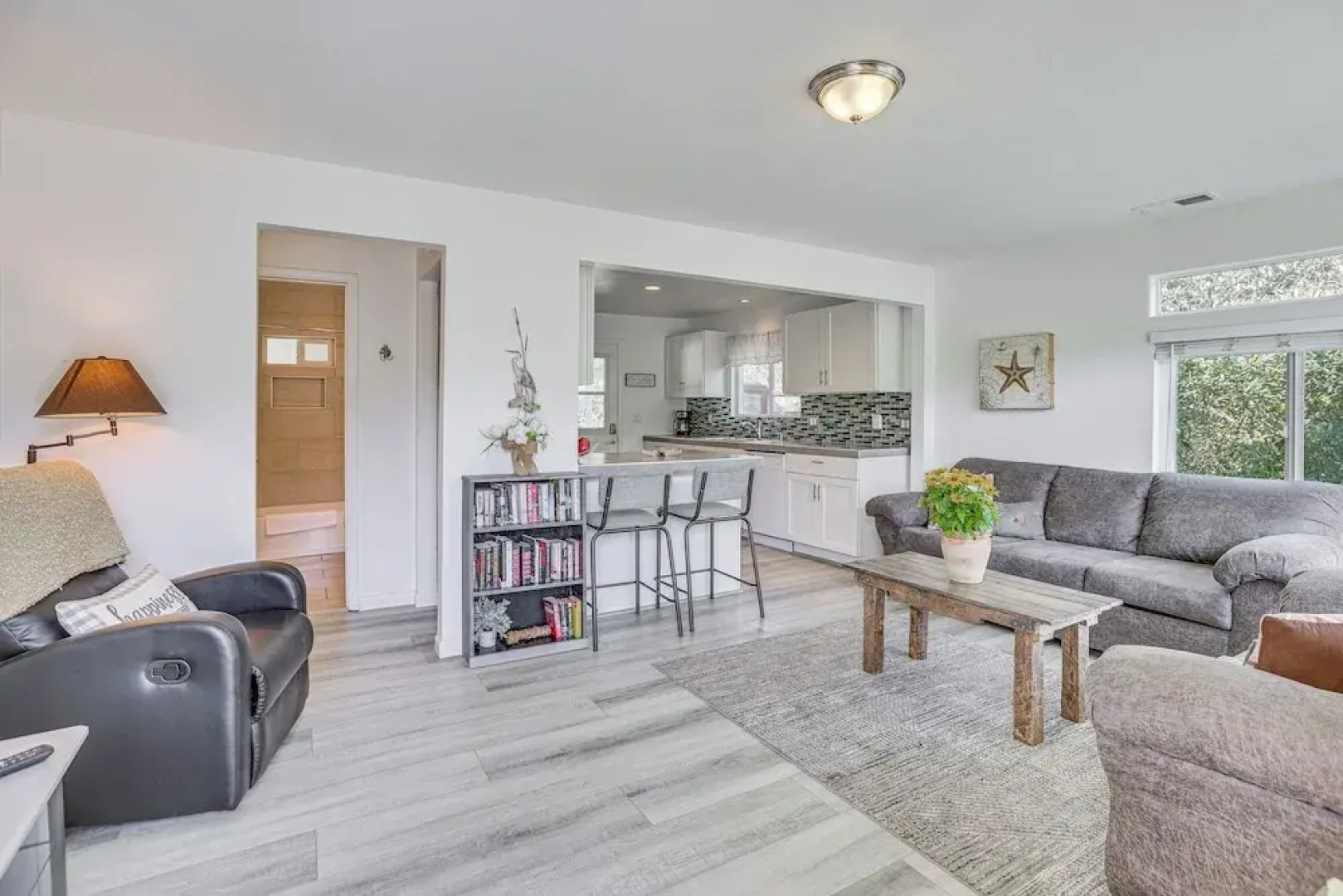 2 Blocks to Beach: Dog-friendly Oceano Cottage