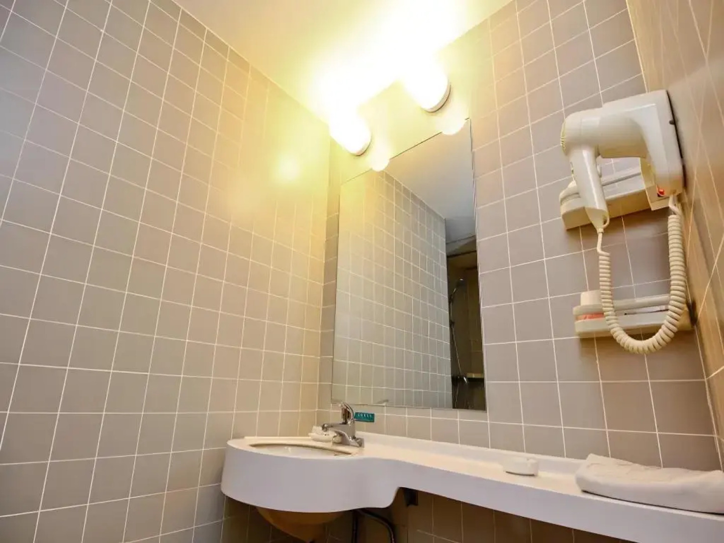 Jin Jiang Inn Xian Jade Auspicious Door Station Qingyang Shop Building