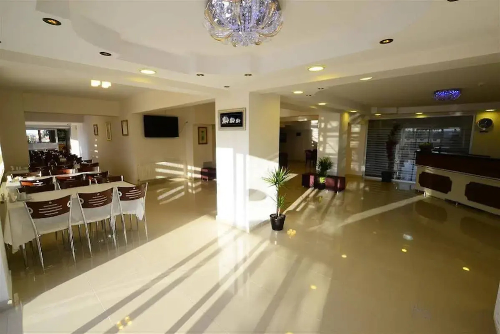 Dort Mevsim Suit Otel