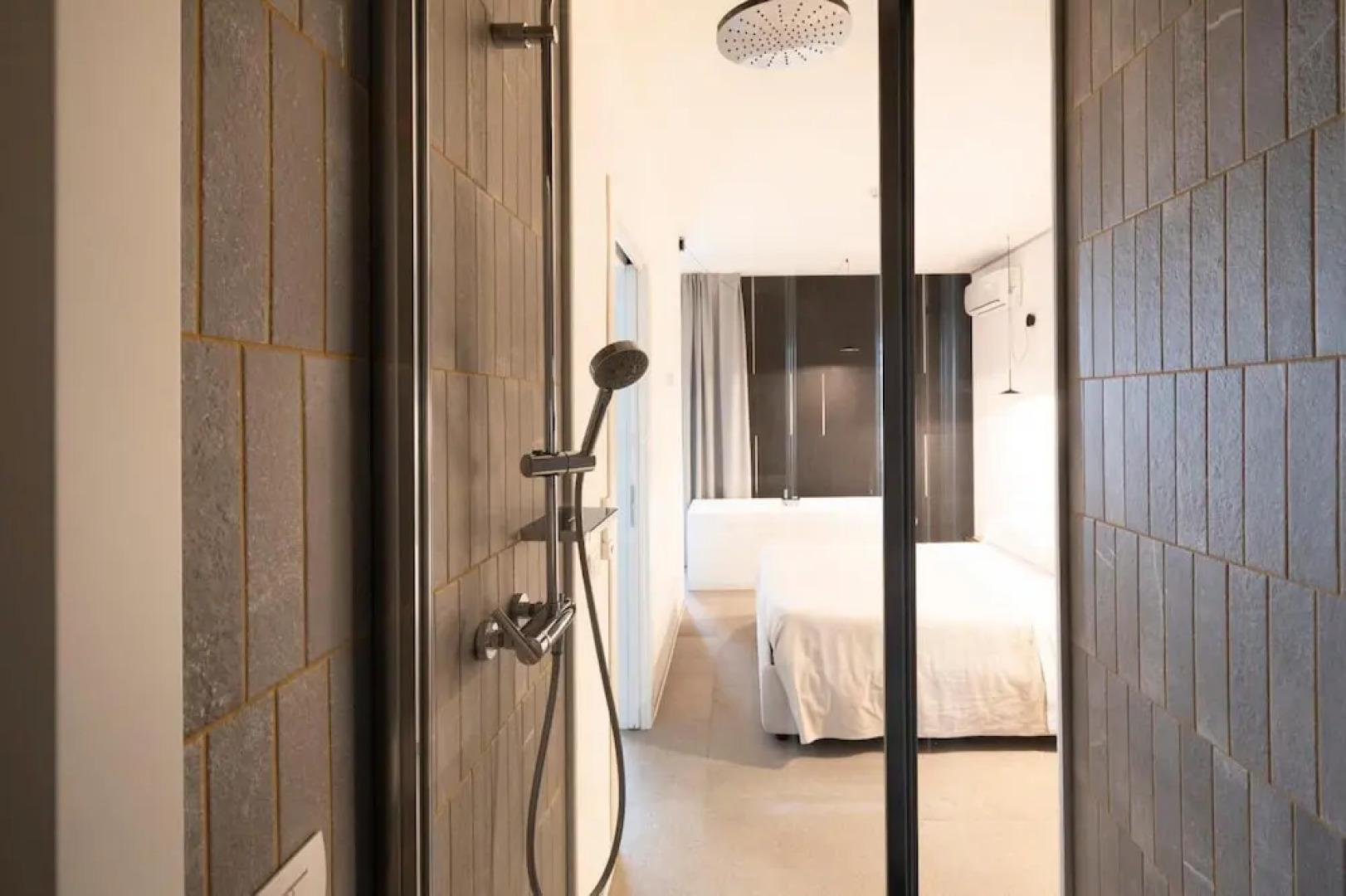 Alkamuri Posh Hotel Spa 107 Jacuzzi Suite