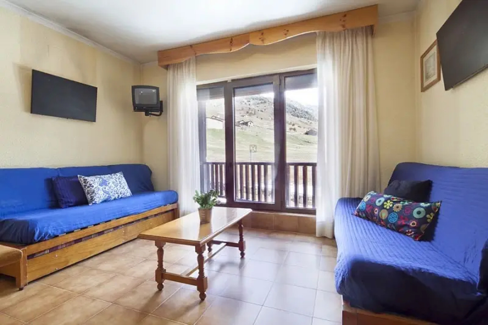 Apartamentos Deu Sol by Habitat