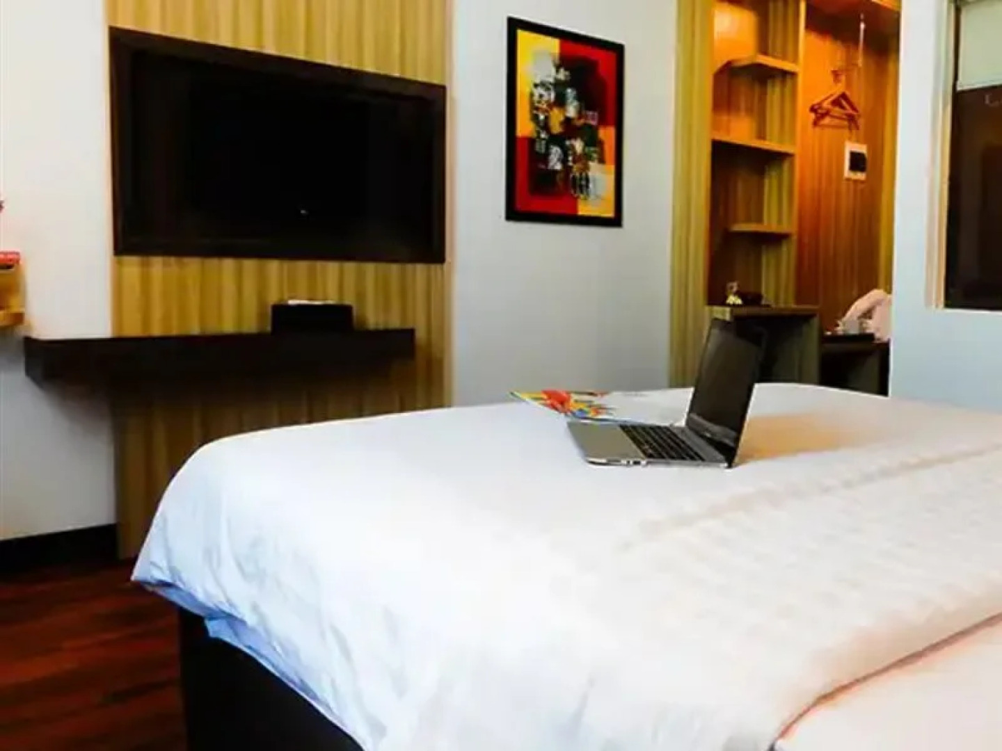 Maleo Town Square Hotel