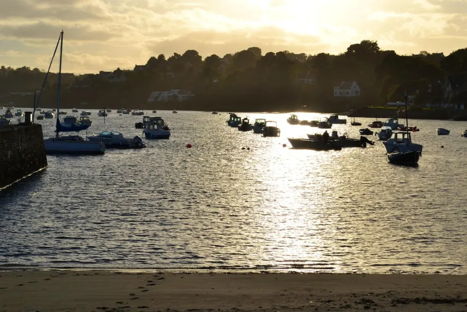 House With 3 Bedrooms in Guimaëc, With Enclosed Garden and Wifi