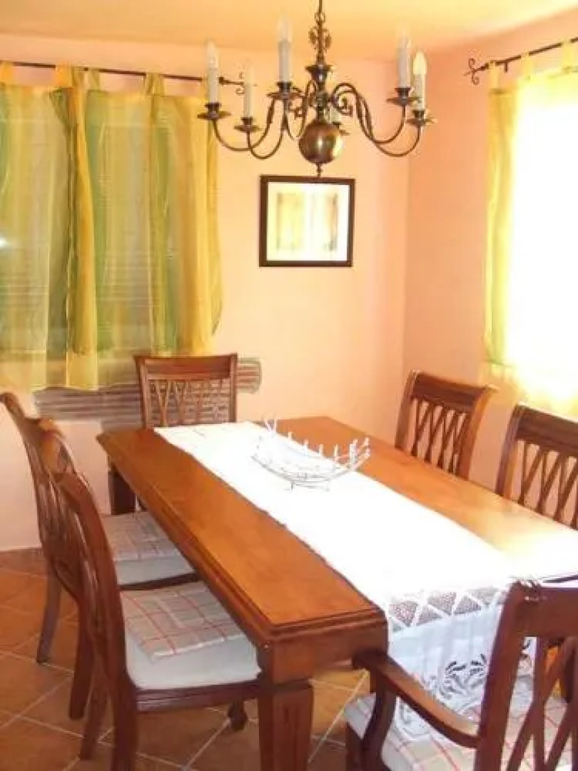 Villa in Visnjan with Tenniscourt (684)