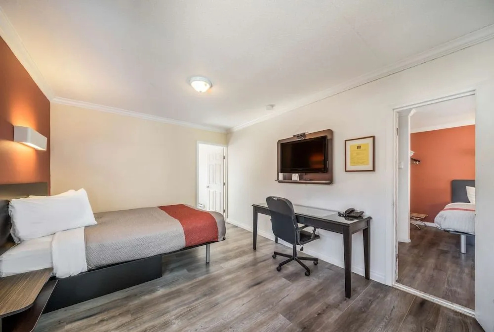 Revelstoke Gateway Inn