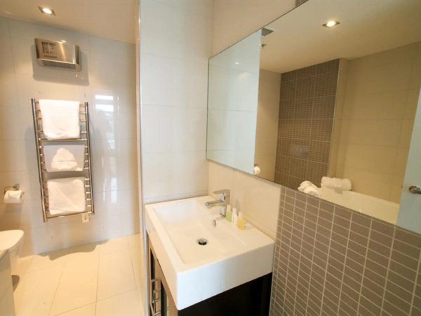 70 Tory Apartment Hotel