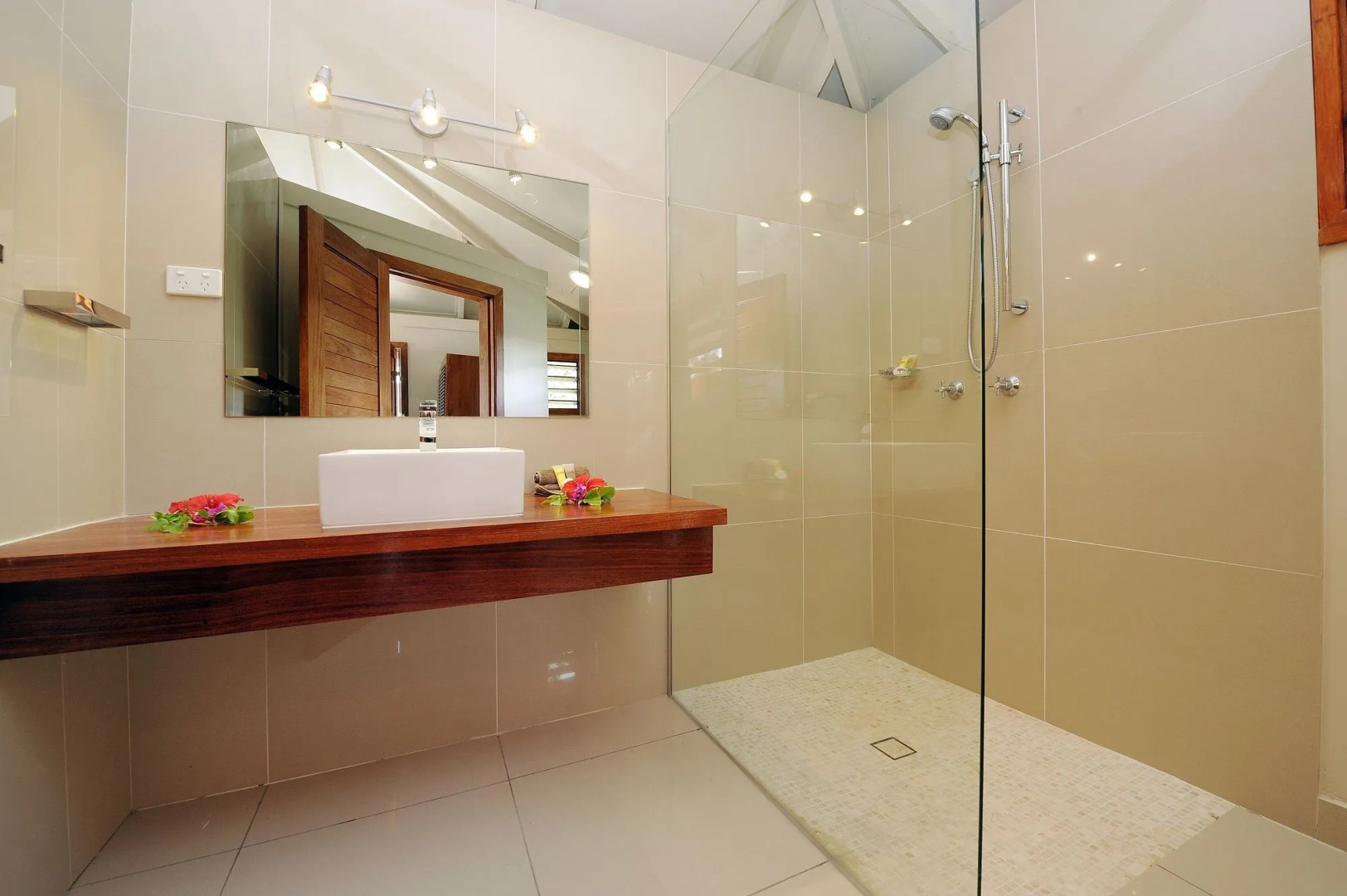 Erakor Island Resort & Spa