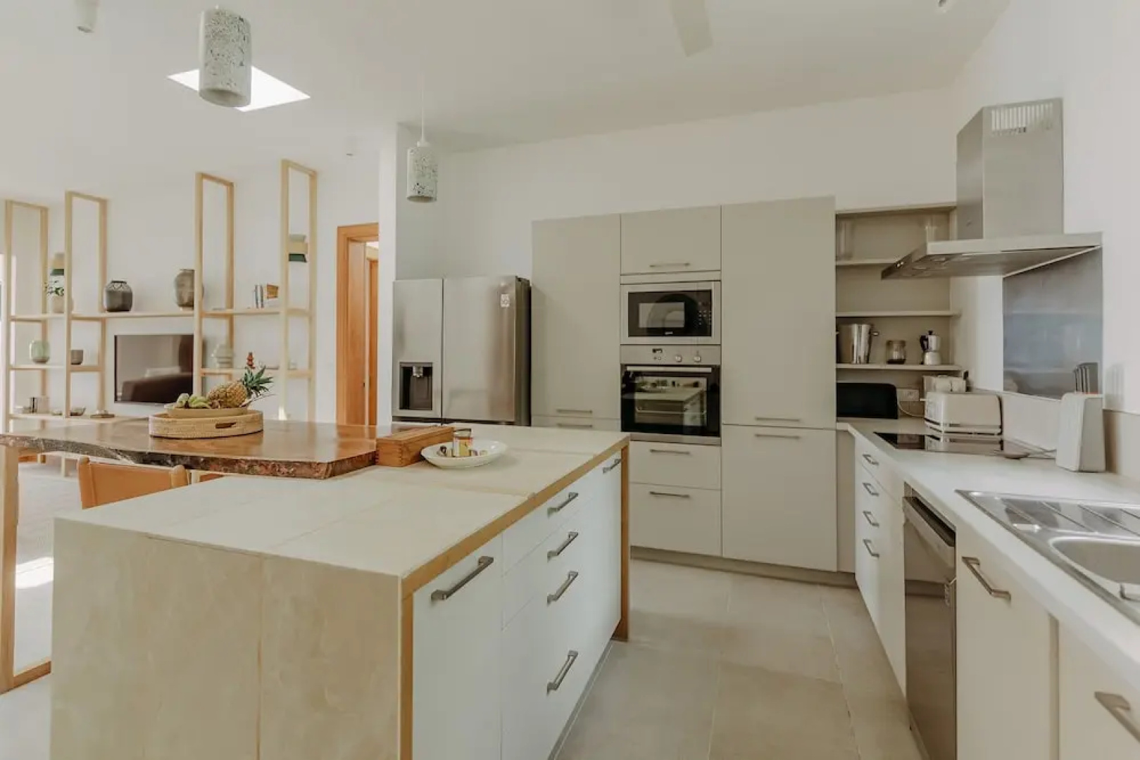 Peninsula Beach Villa with LOV