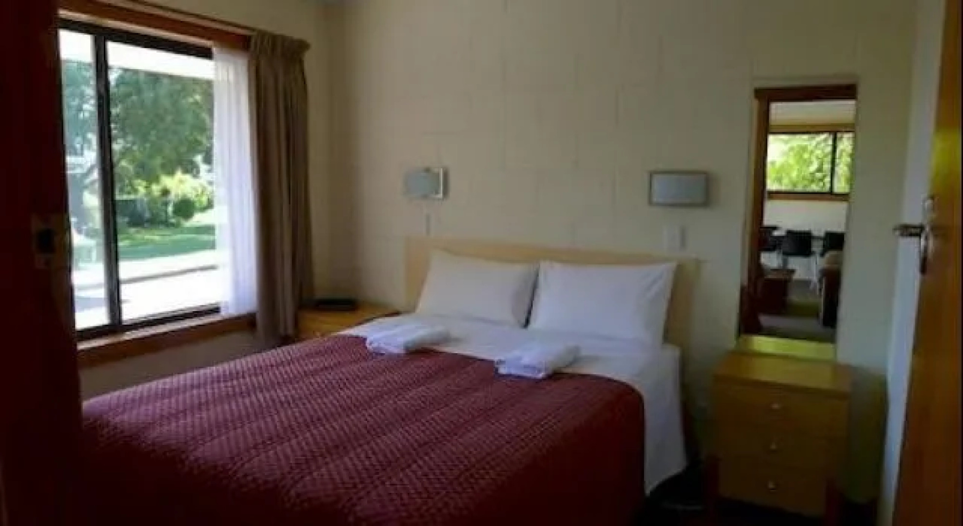 Willaway Motel Apartments