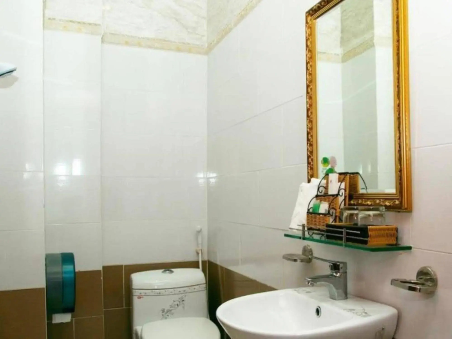Golden Palm Hotel