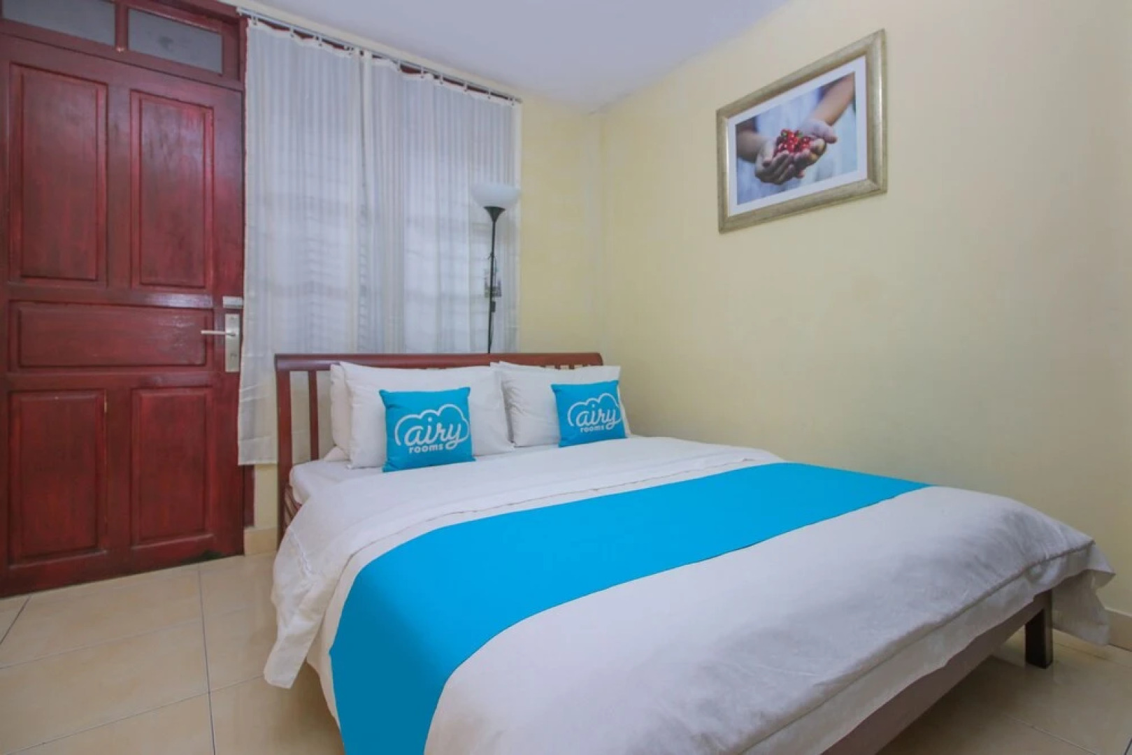 Airy Lansot Sarongsong Lingkungan Satu Tomohon