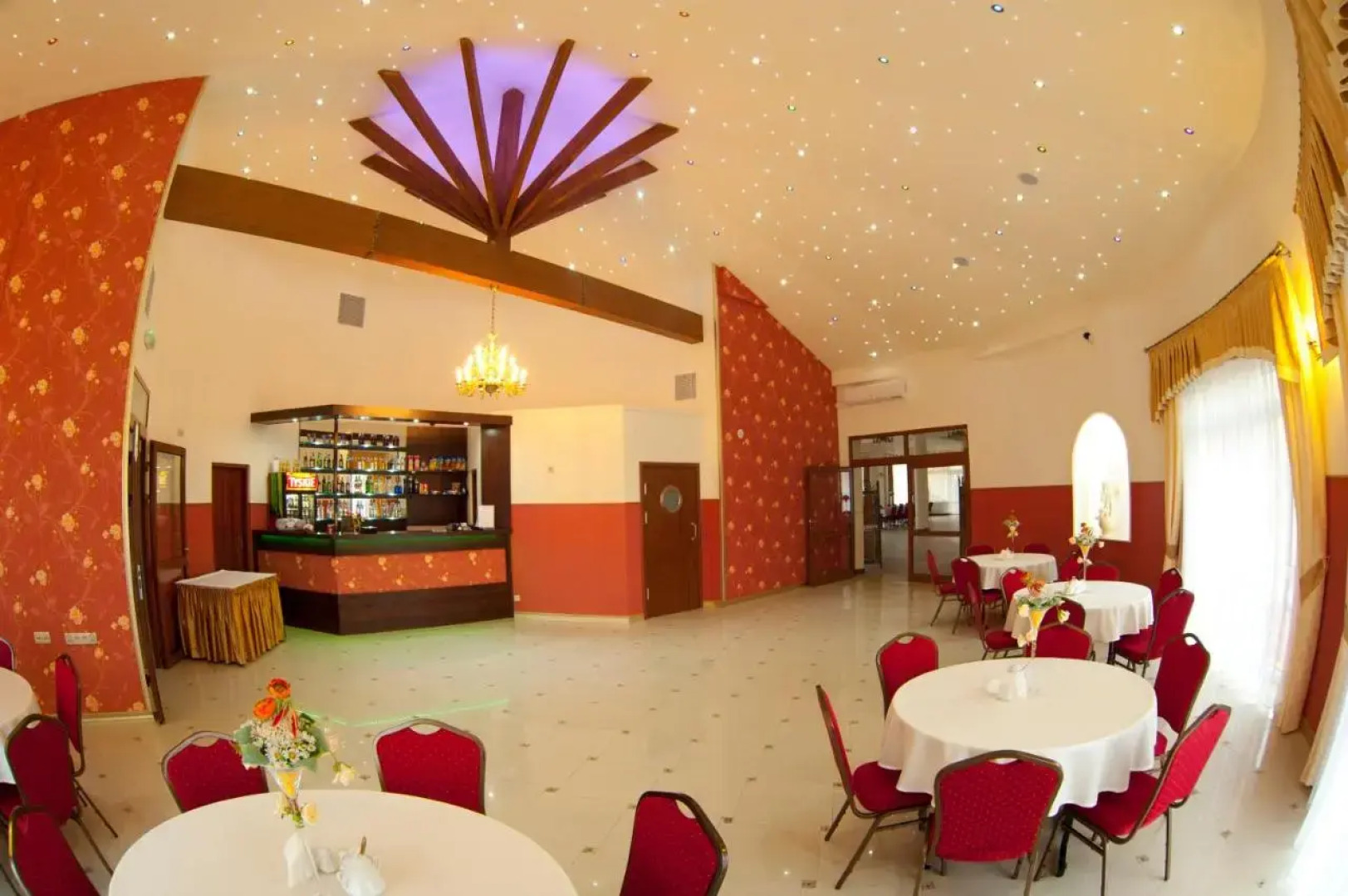 Hotel & Restauracja Okrąglak