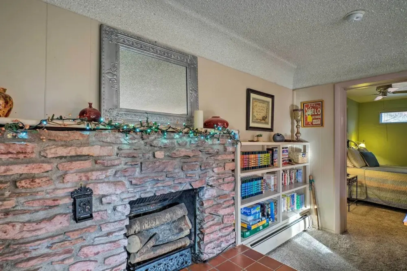 Colorful Bungalow By Pikes Peak/garden of the Gods