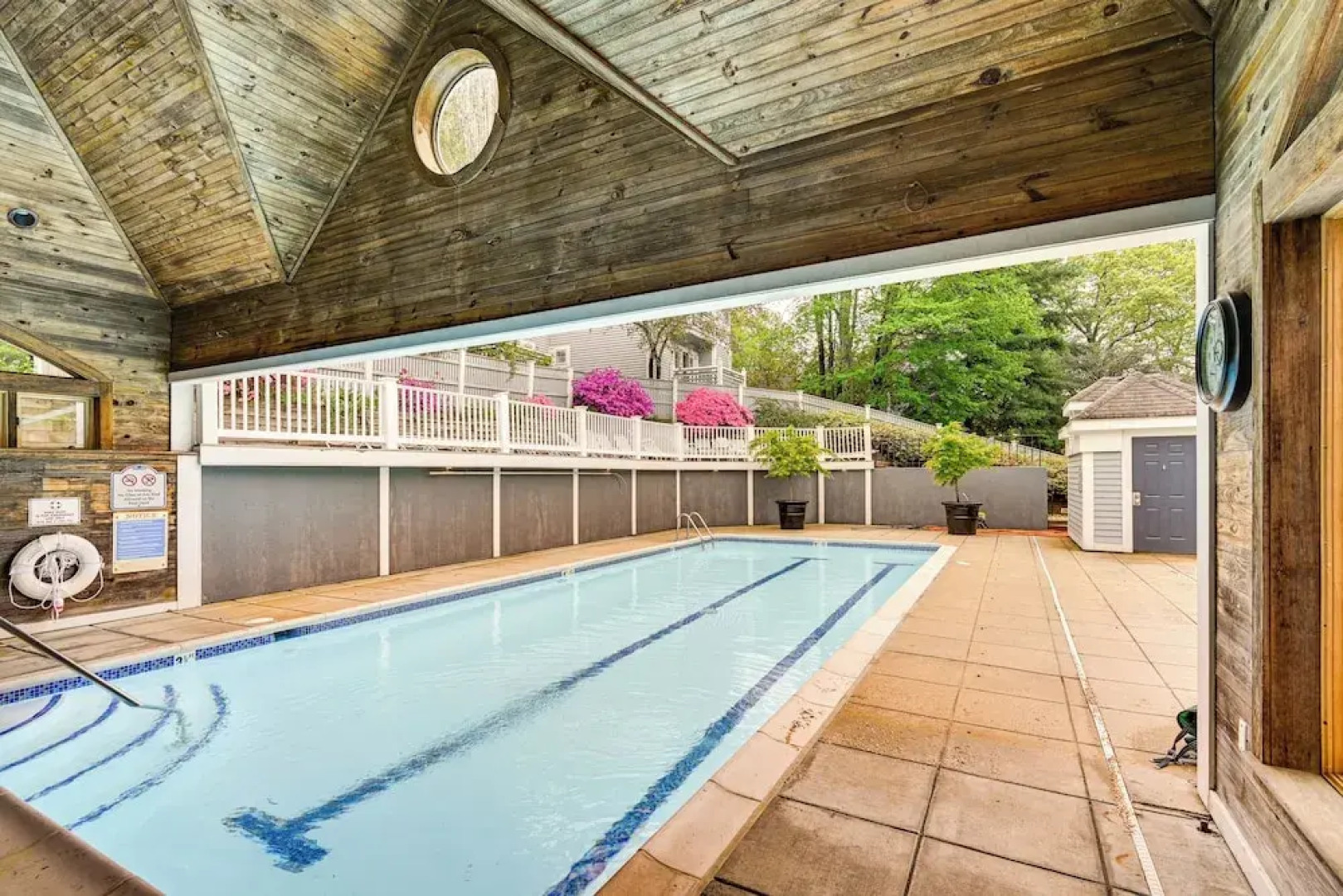 1 Mi to Mohegan Sun: Studio w/ Pool Access