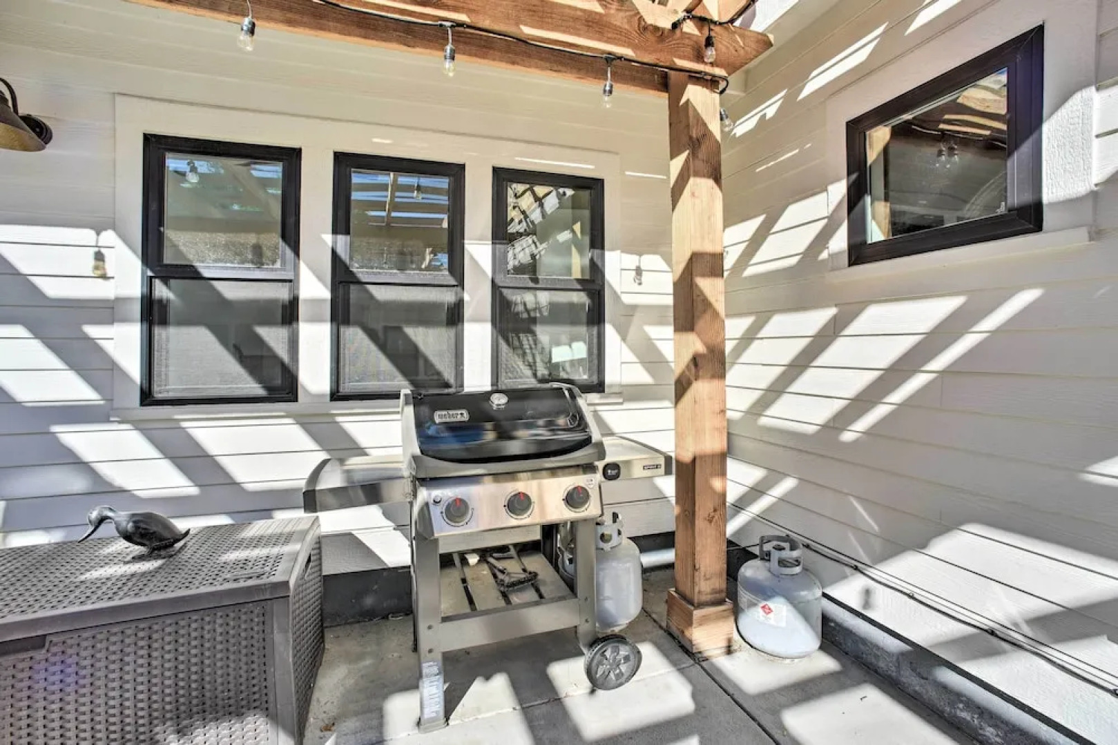 Walk to Town - Castle Rock Cottage!