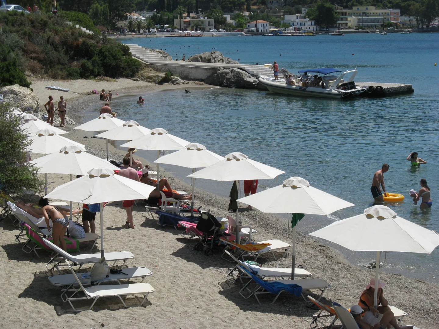 Golden View Beach Hotel