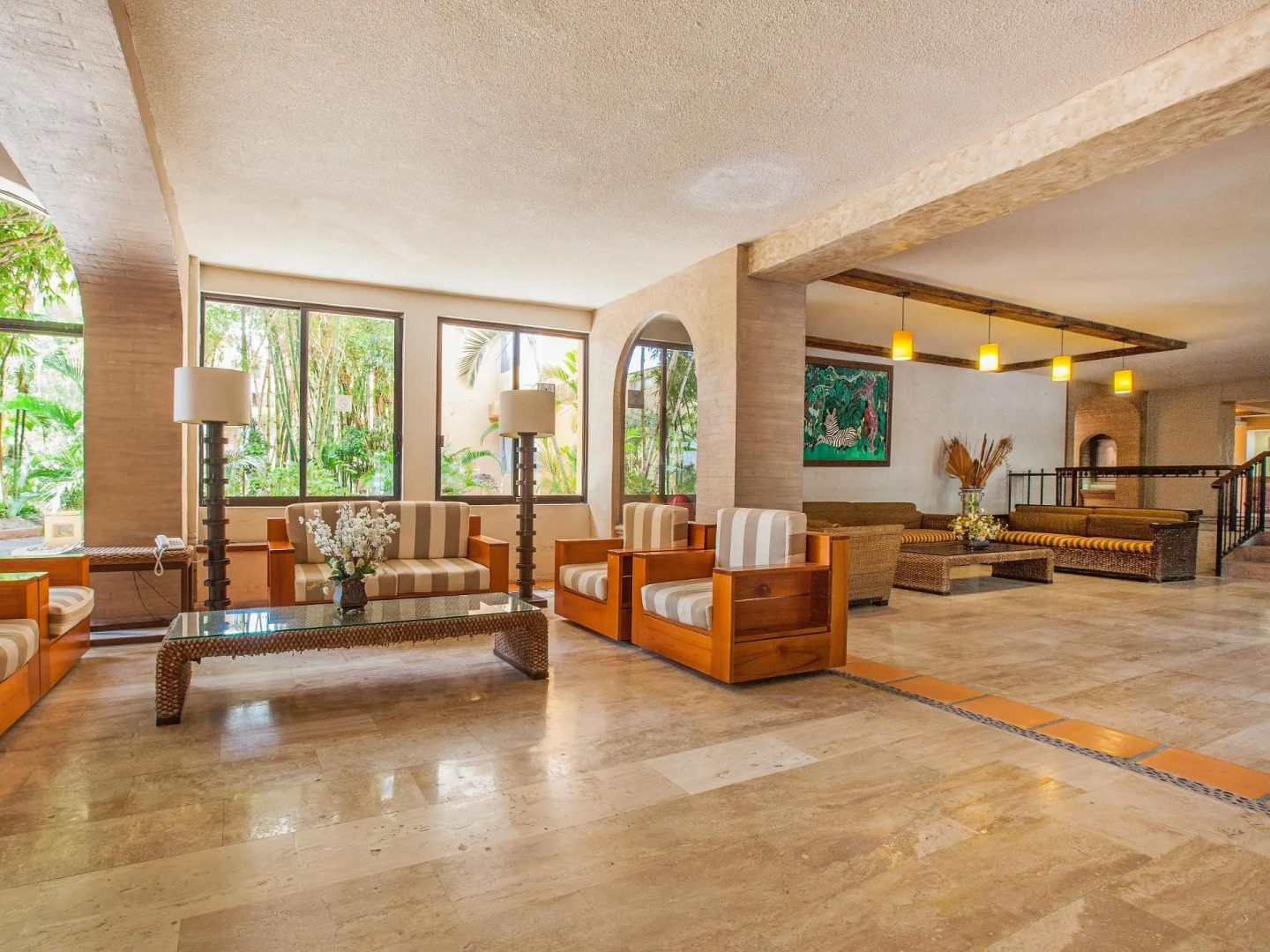 Costa De Oro Beach Hotel