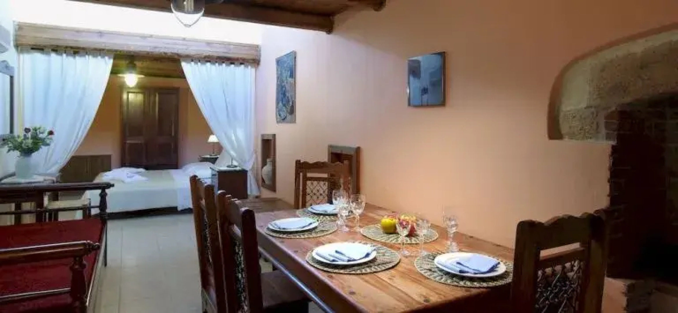 Petronikolis Traditional House