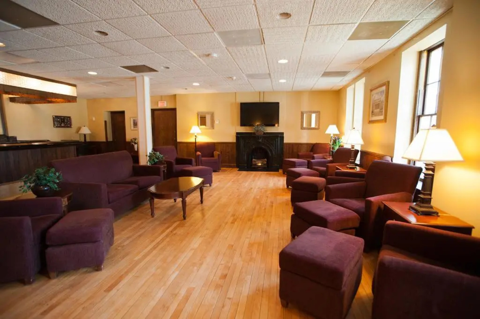 Beacon Hotel Oswego
