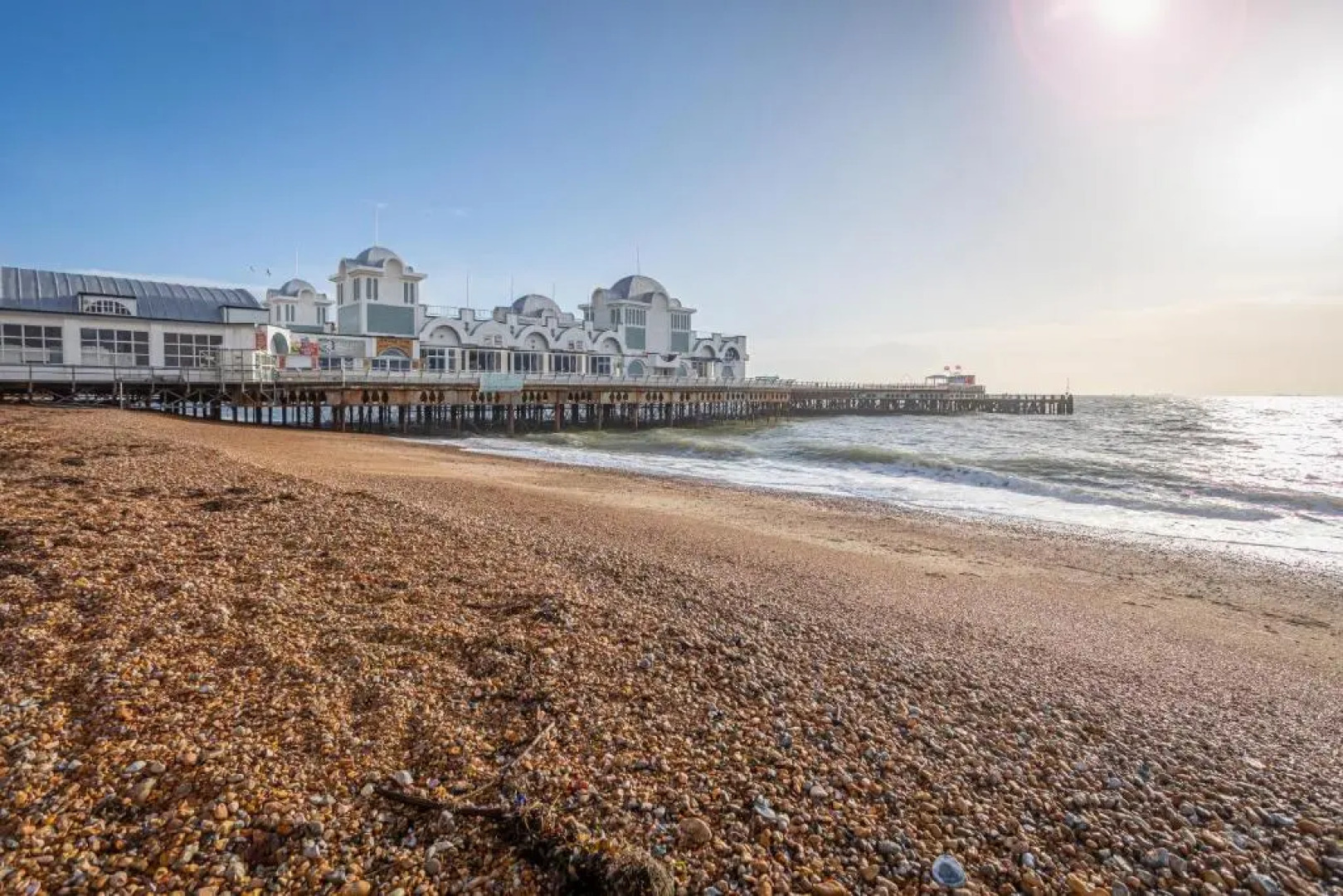 Luxury Granada Apartments - 1 & 2 bed FLATS Perfect for Contractors, Family, Students near Seafront