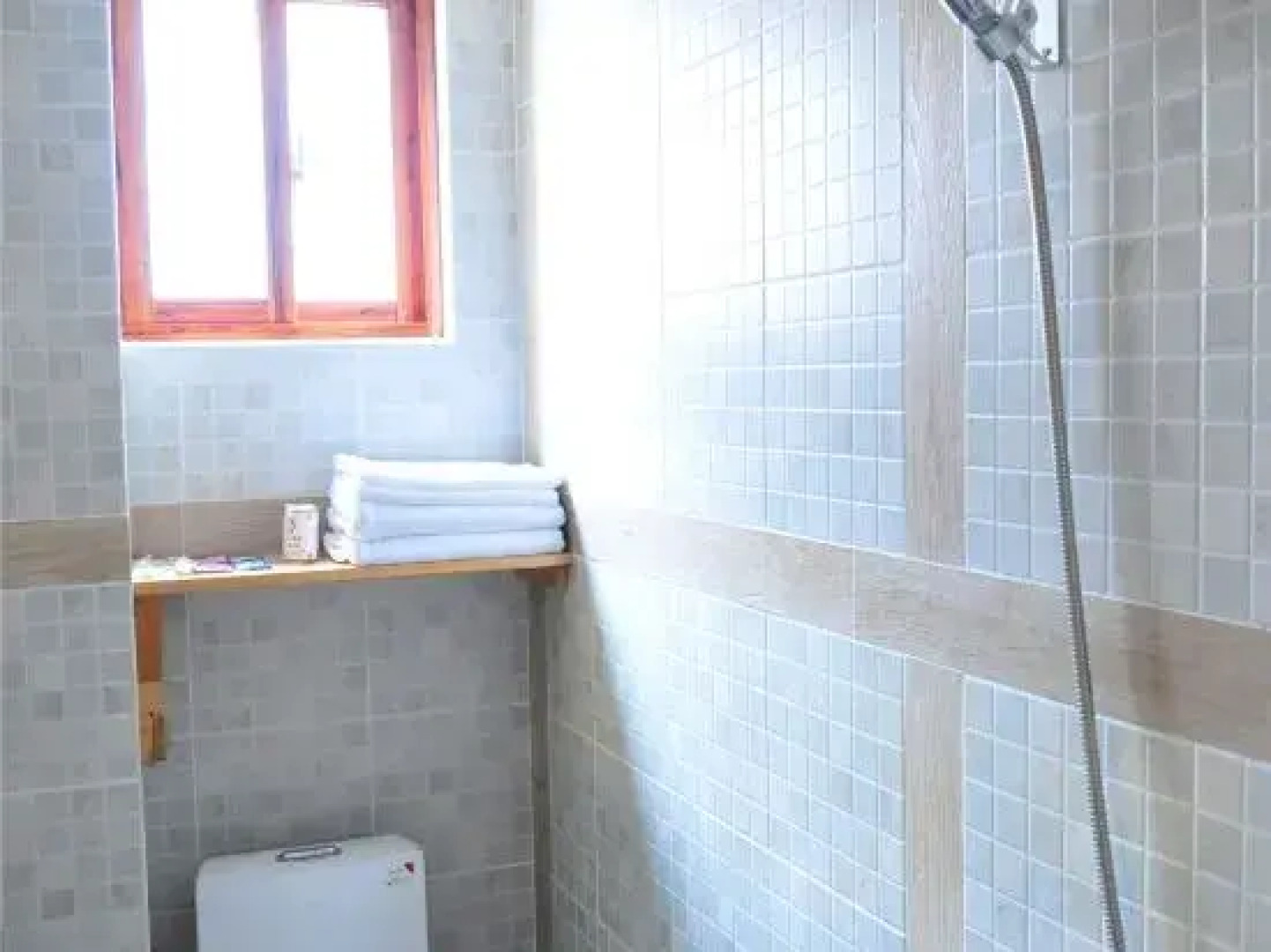 Anai's Home Family Inn