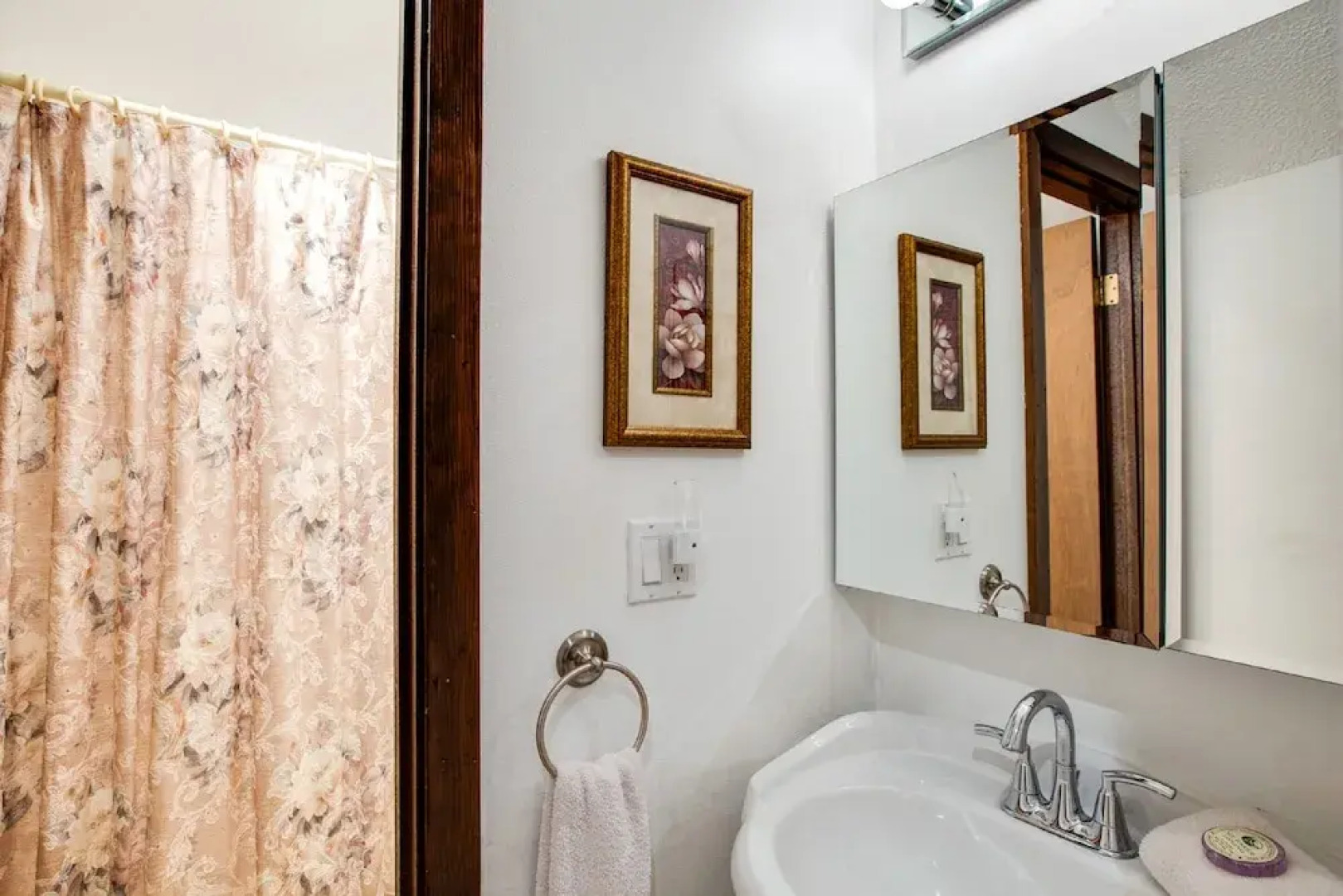 31SW - Fireplace - WiFi - Washer/Dryer - Sleeps 4