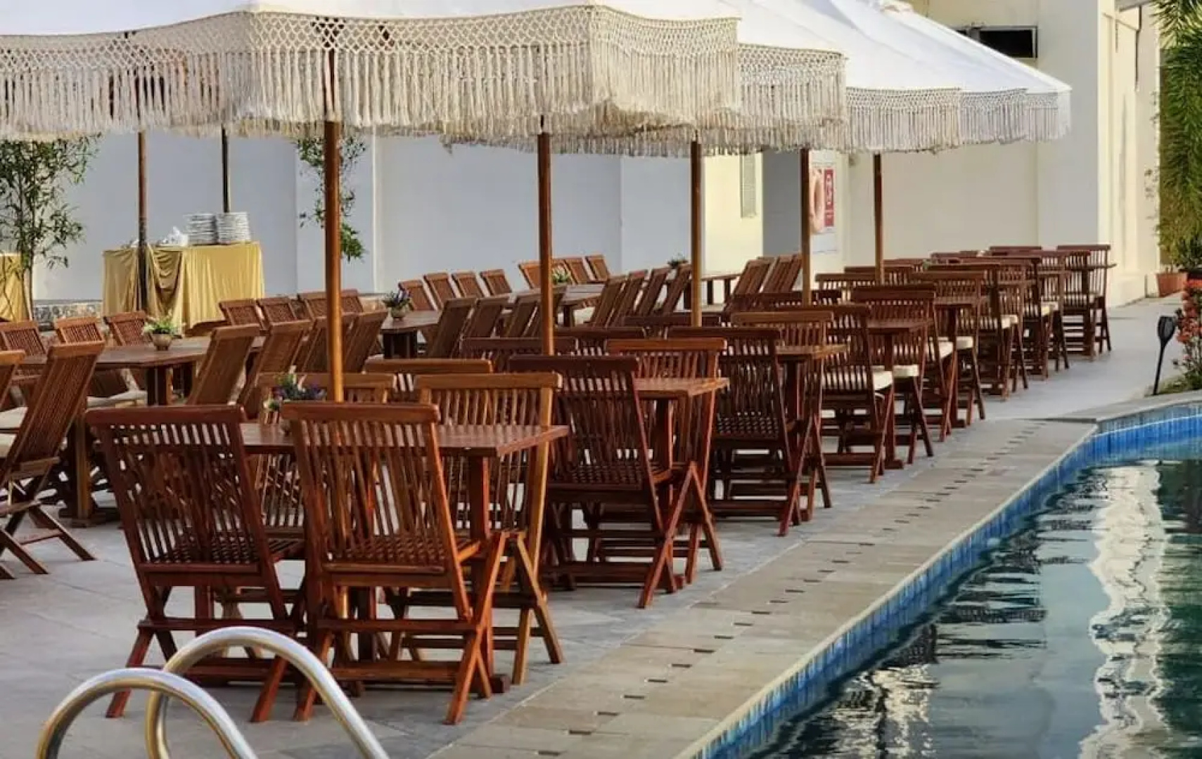 Aimas Hotel & Convention Centre