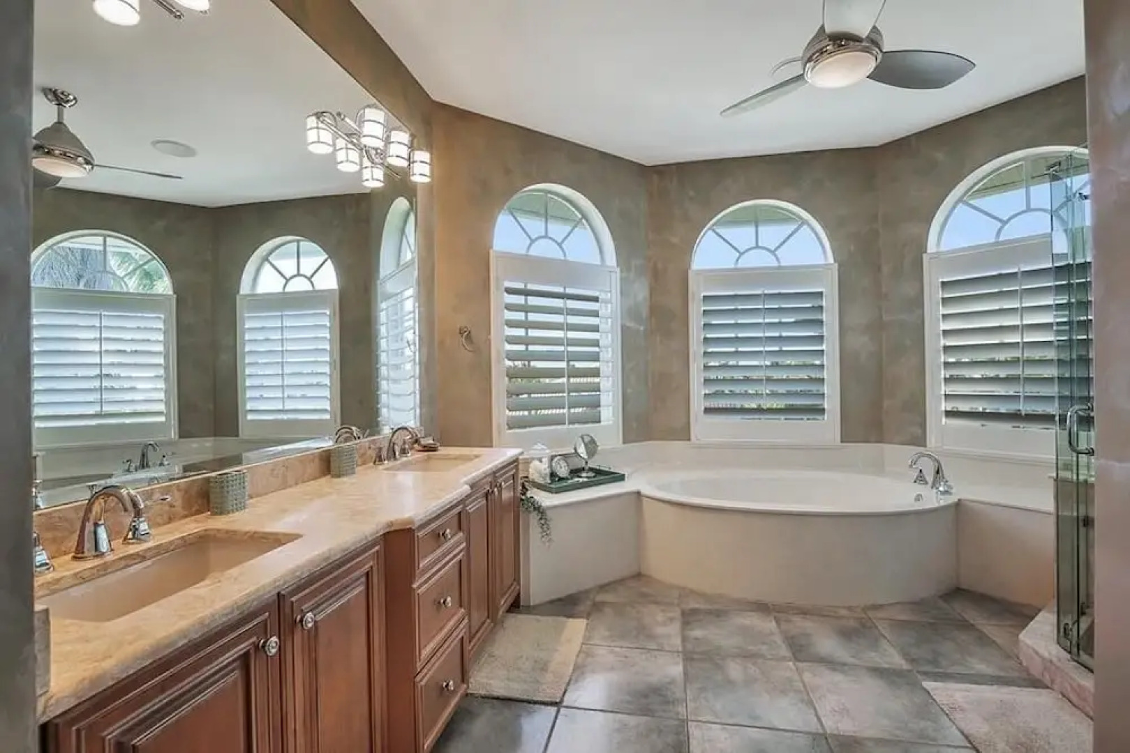 Spinnaker Home 490 4 Bedrooms 3 Bathrooms Home