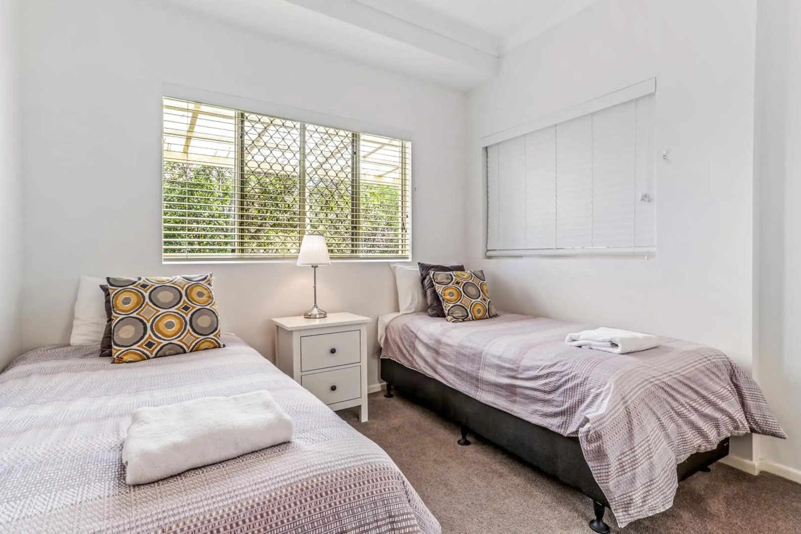 Cosy apartment with ocean views, Sunshine Beach