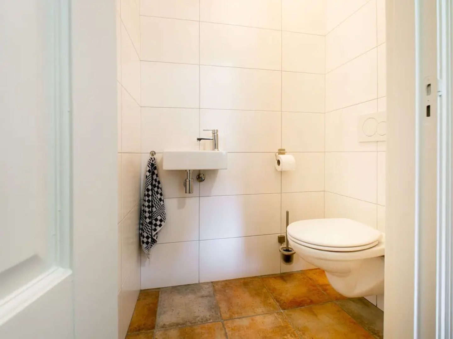 Modern Holiday Home in Diessen with Forest Nearby