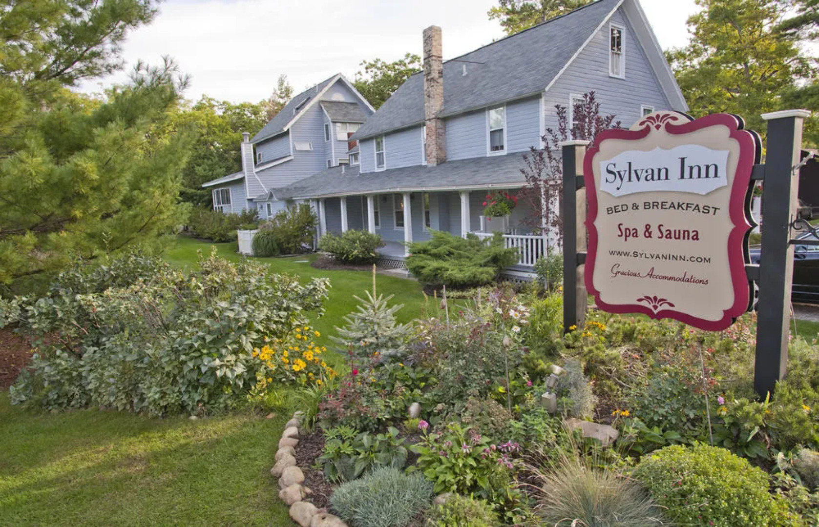 Sylvan Inn Bed & Breakfast