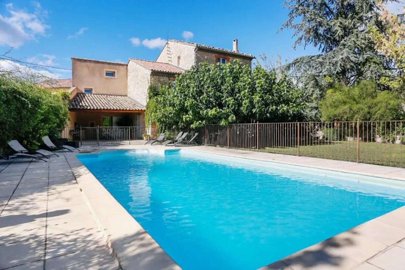 Villa With 4 Bedrooms in Caromb, With Wonderful Mountain View, Private