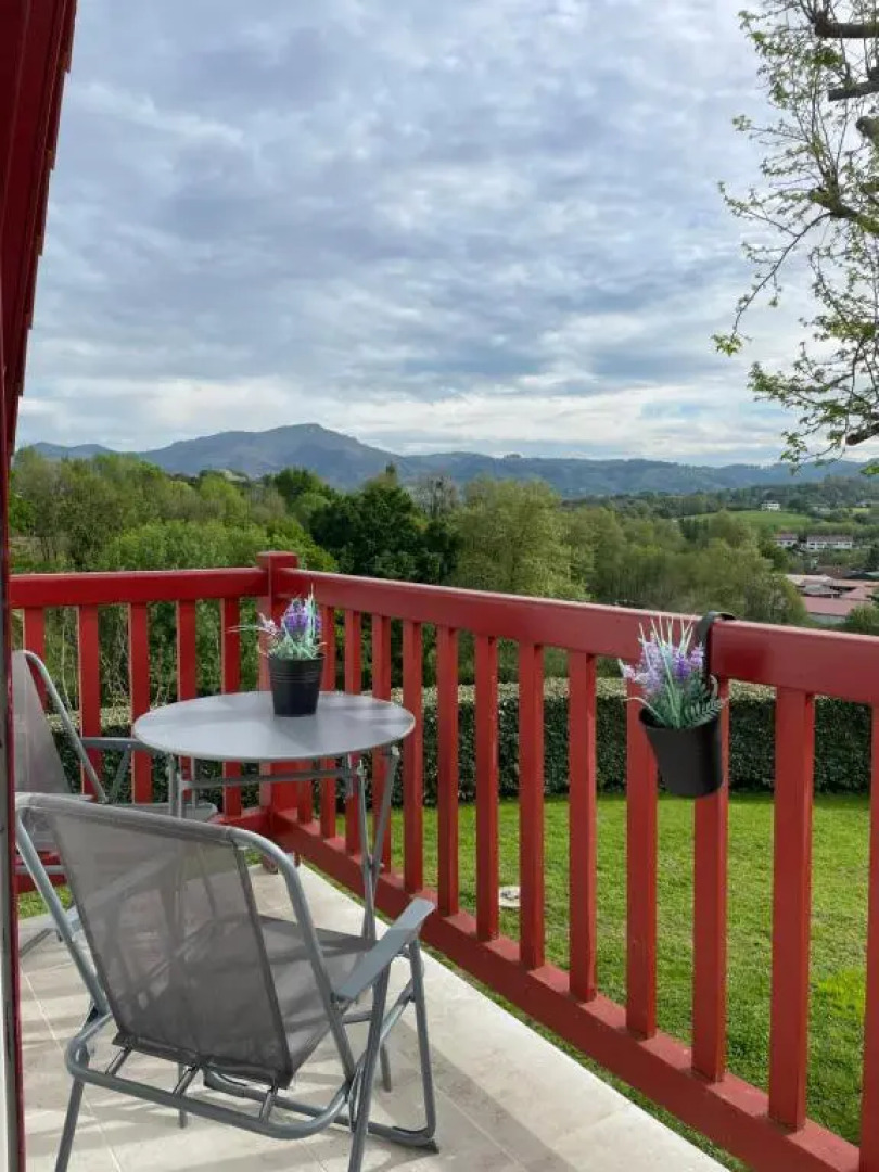 Appartement vue sur la Rhune