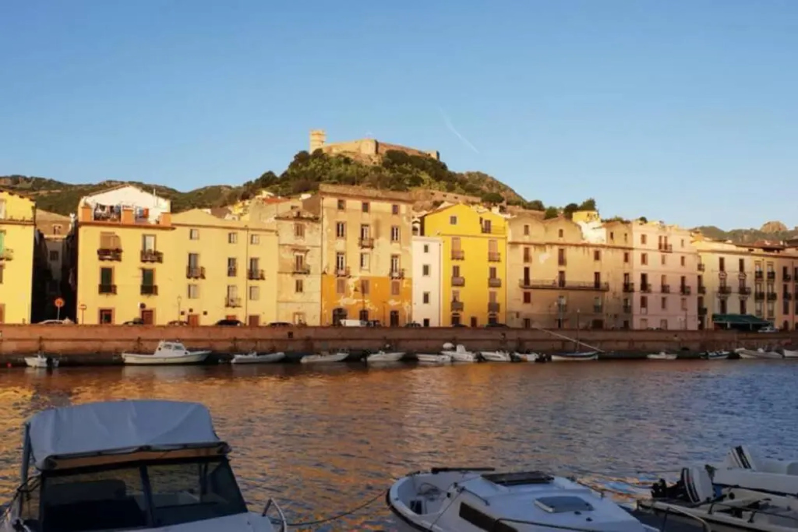 Spazioso e luminoso appartamento a Bosa Sardegna!