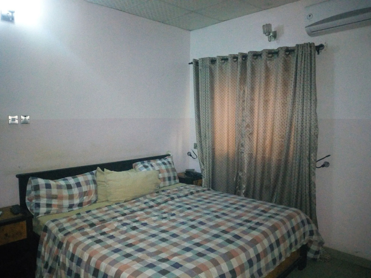 Bayse One Executive Suites and Bar