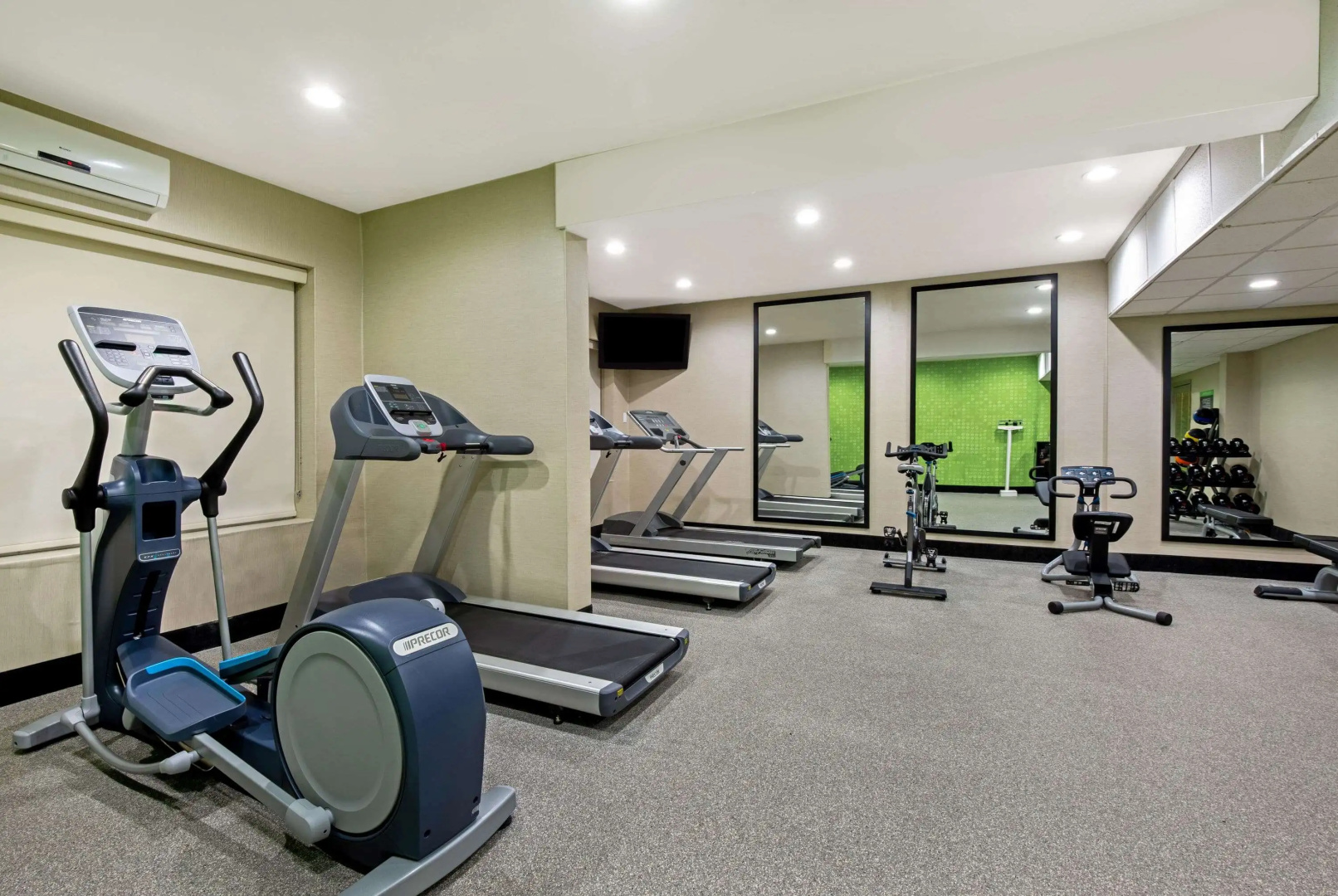 La Quinta Inn & Suites by Wyndham New Cumberland-Harrisburg