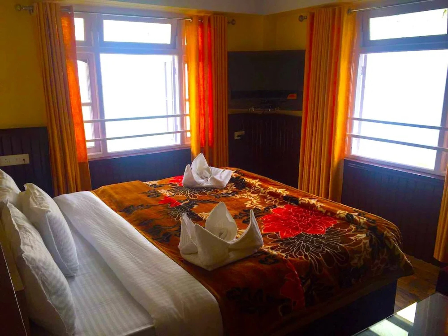 Golden Sunrise & Spa