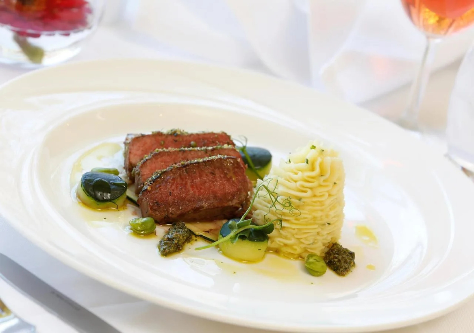 Knights Hill Hotel & Spa