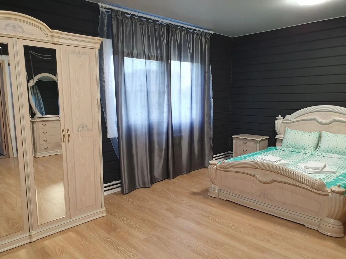 Ontario Village (Онтарио Вилладж)