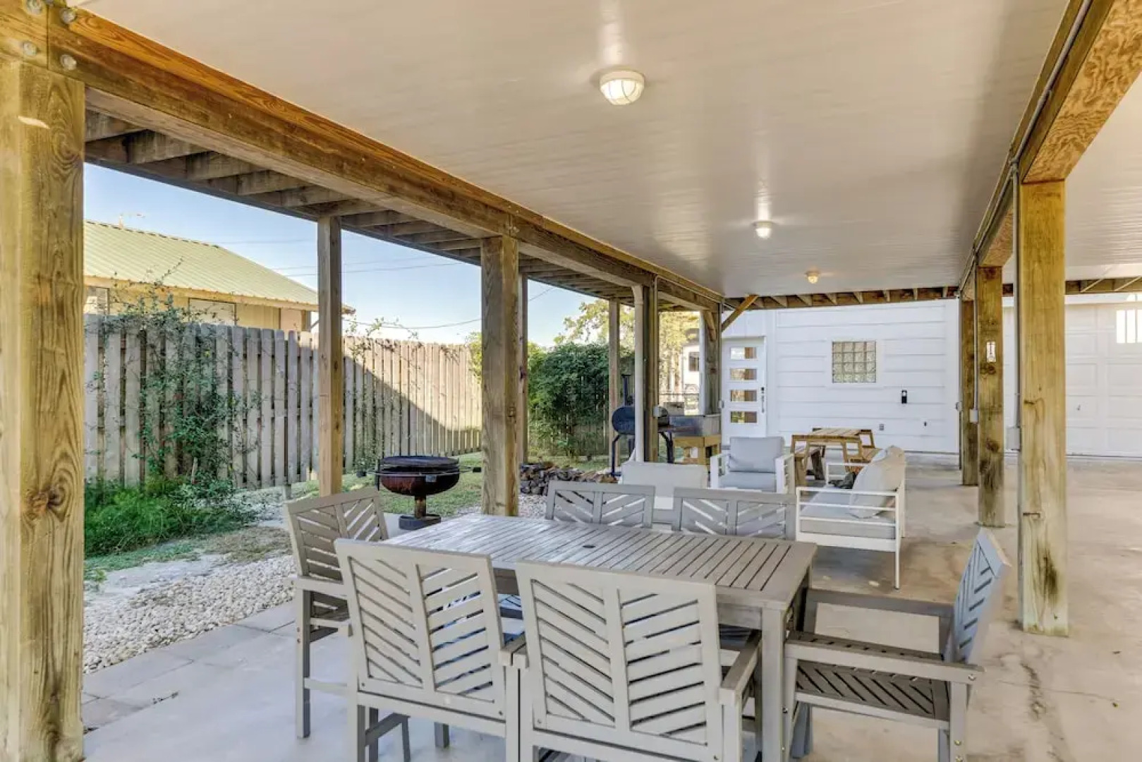 2 Mi to Beach + Fishing Pier: Gulf Coast Retreat