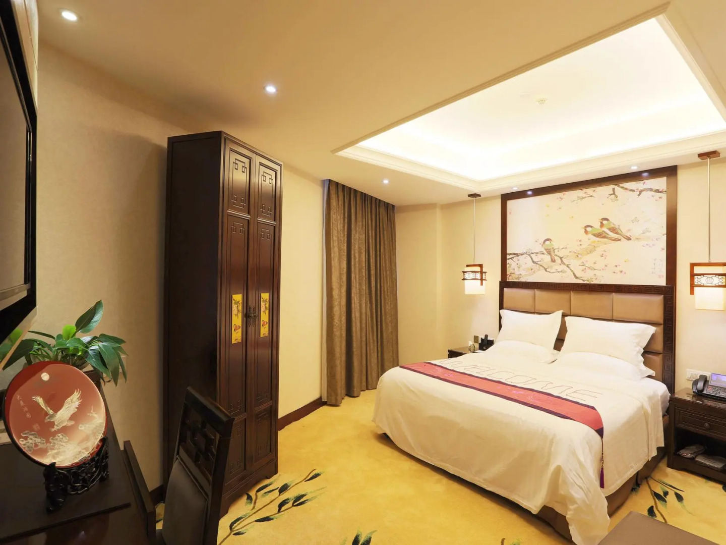 Yangzhou Chenmao Jingjiang Hotel