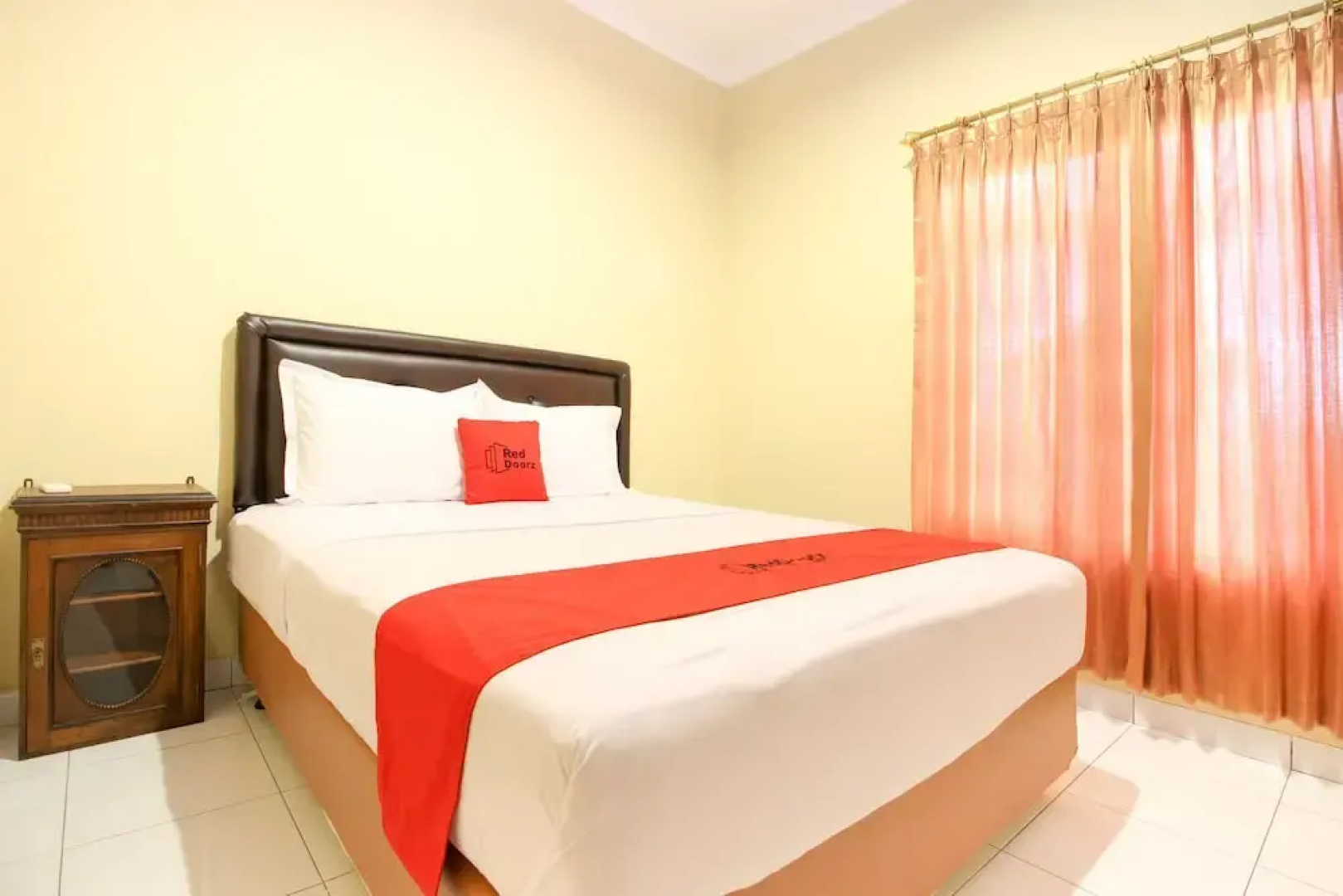 RedDoorz near Desa Wisata Kasongan